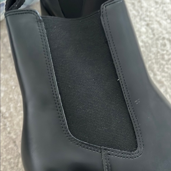 H&M Heeled Chelsea Boots - Picture 8 of 13